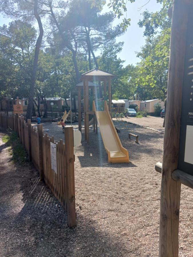 Domaine De La Sainte Baume Hotel Nans-les-Pins Eksteriør billede